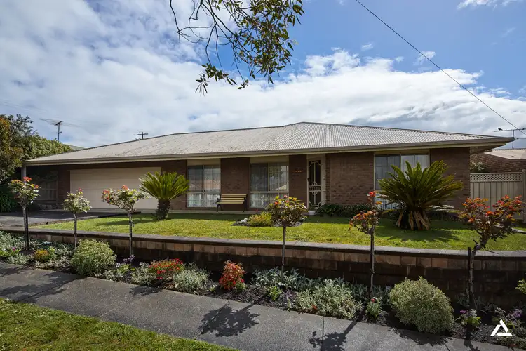 3 Floris Avenue, Drouin VIC 3818