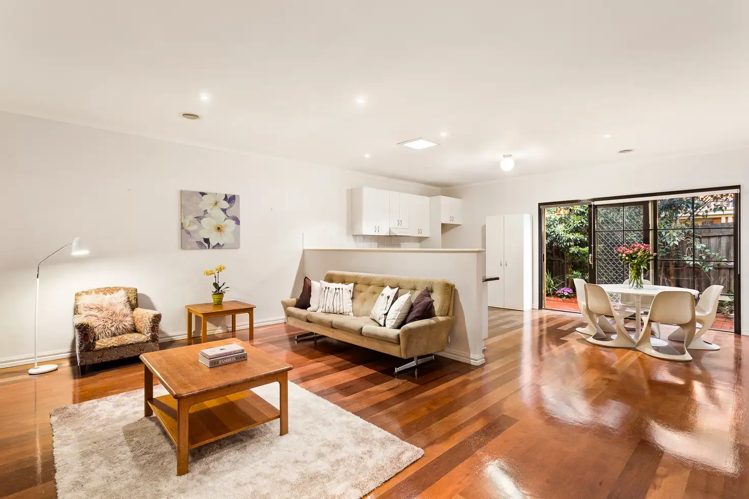 Main view of Homely unit listing, 1/102-106 Thompsons Road, Bulleen VIC 3105