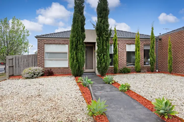 9 Lucas Terrace, Taylors Hill VIC 3037