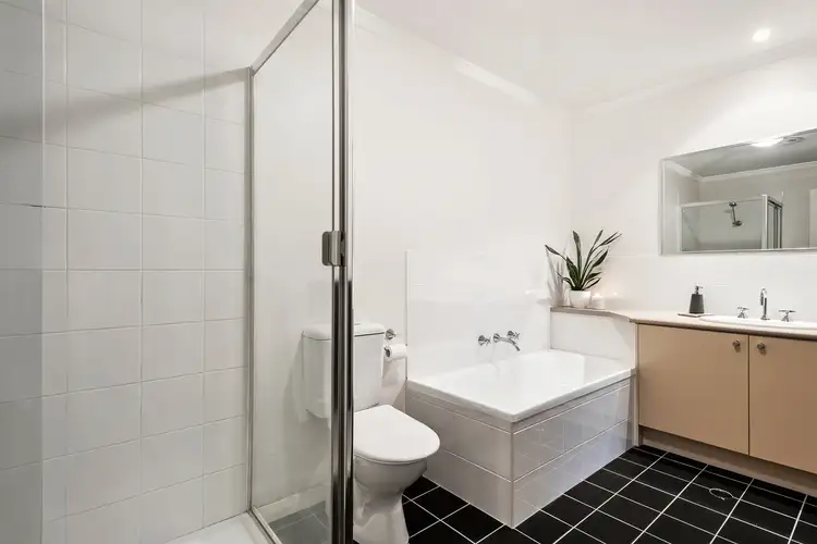 Sixth view of Homely apartment listing, 4/78 Manningham Road, Bulleen VIC 3105