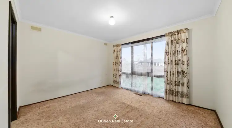 Fifth view of Homely house listing, 17 Isaac Smith Crescent, Cranbourne VIC 3977