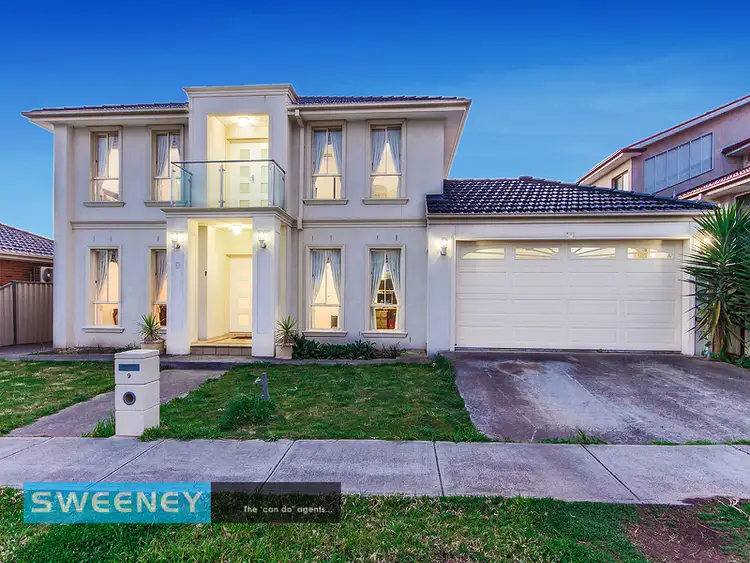 9 Glenelg Boulevard, Taylors Hill VIC 3037