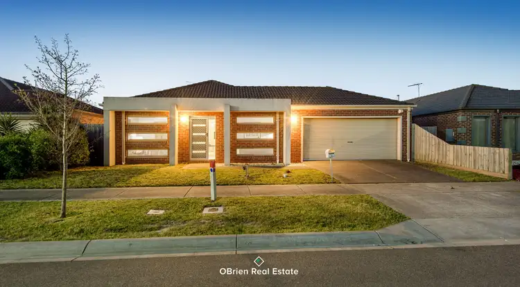 8 Lorikeet Court, Pakenham VIC 3810