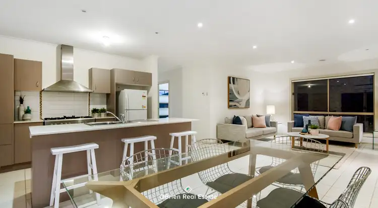 Sixth view of Homely house listing, 8 Lorikeet Court, Pakenham VIC 3810