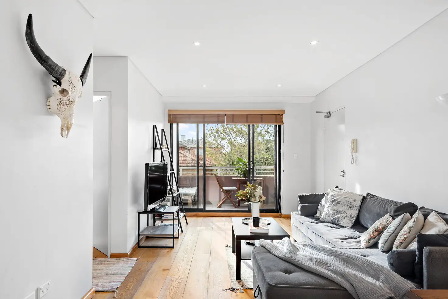 Main view of Homely apartment listing, 13/89 Queenscliff Road, Queenscliff NSW 2096