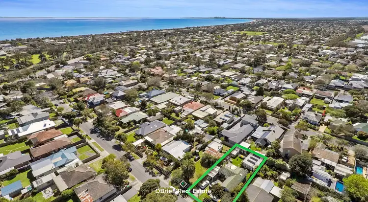 25 Weatherston Road, Seaford VIC 3198