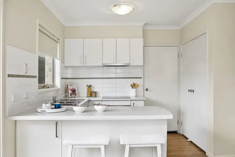 Fifth view of Homely unit listing, 2/27 Yuille Street, Frankston VIC 3199