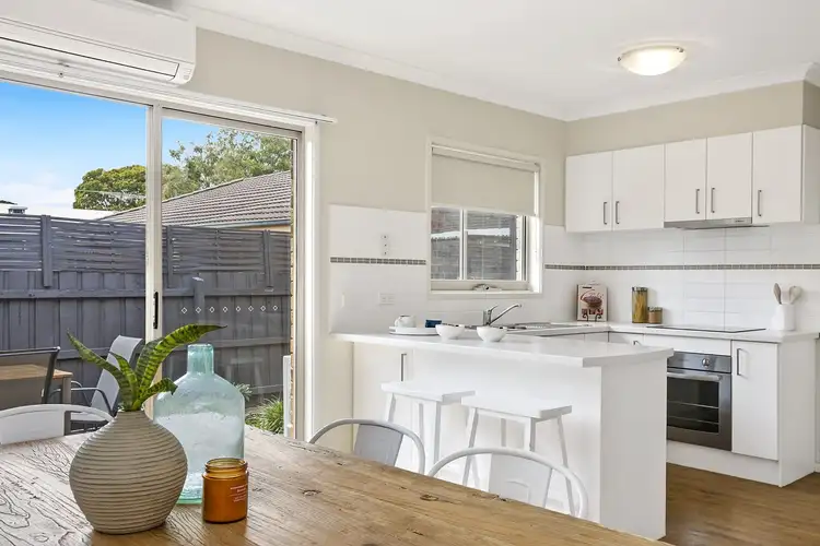 Sixth view of Homely unit listing, 2/27 Yuille Street, Frankston VIC 3199