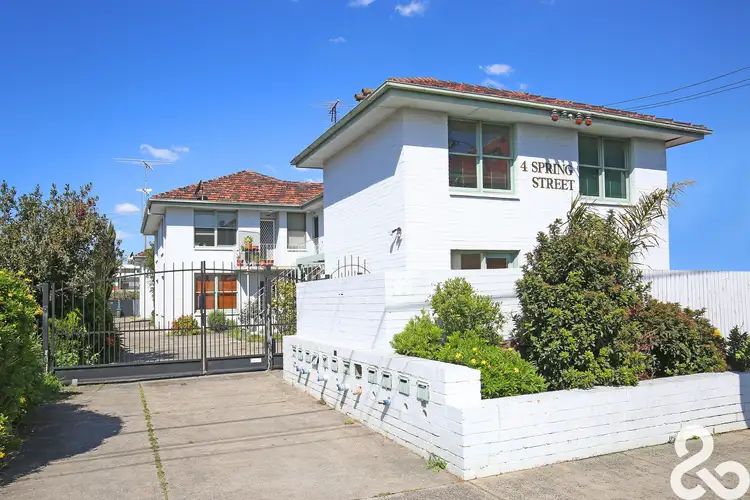 9/4 Spring Street, Preston VIC 3072
