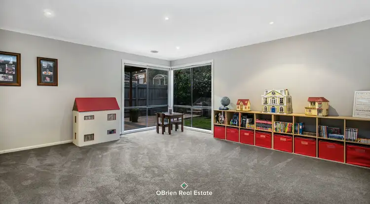 Sixth view of Homely house listing, 7 Paxton Close, Berwick VIC 3806