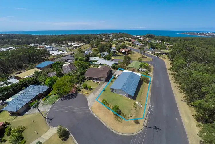 9 Schofield Drive, Safety Beach NSW 2456