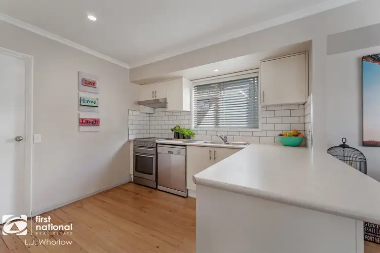Third view of Homely house listing, 7 Wentworth Court, Sunbury VIC 3429