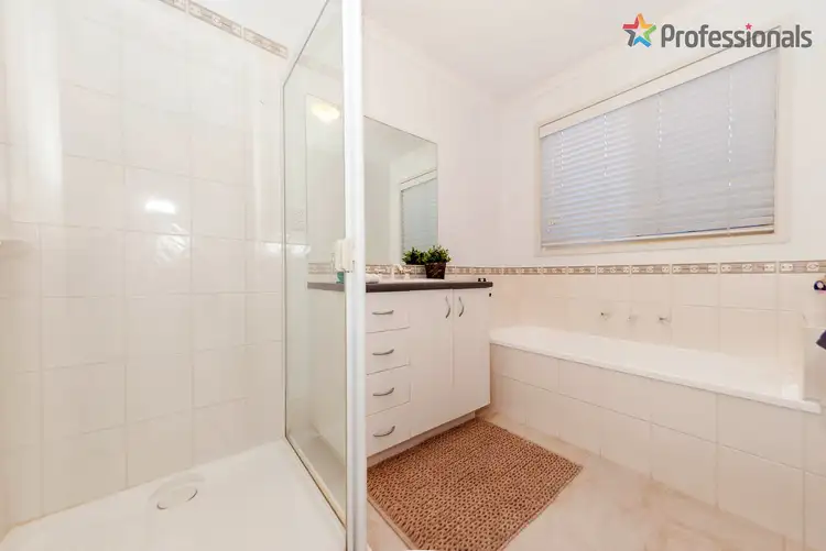 Sixth view of Homely house listing, 5 Hunts Cross Way, Caroline Springs VIC 3023