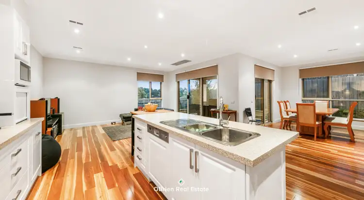 Third view of Homely unit listing, 10/14 Avard Court, Berwick VIC 3806