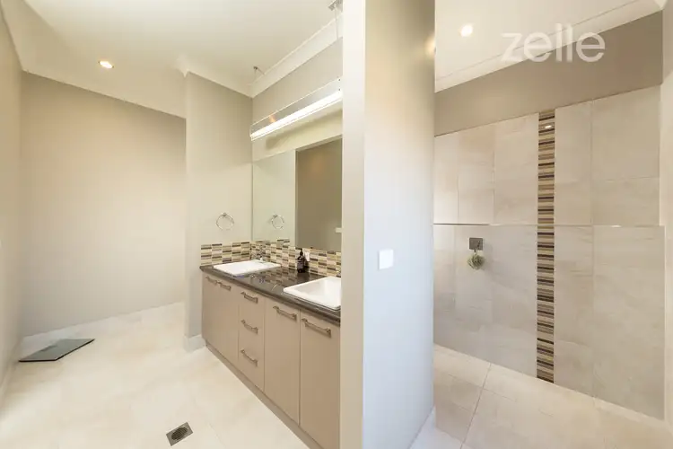 Seventh view of Homely house listing, 172 Fenchurch Drive, Springdale Heights NSW 2641