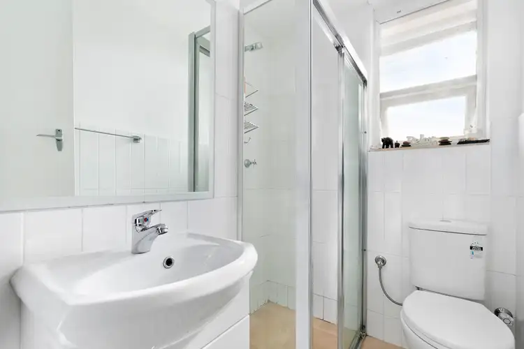 Fifth view of Homely unit listing, 4/42 Howard Avenue, Dee Why NSW 2099