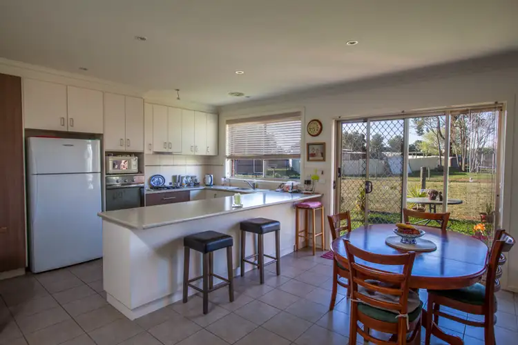 Third view of Homely townhouse listing, 1 & 2/7 Chandler Court, Wahgunyah VIC 3687