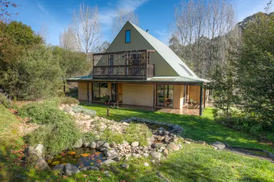 40 Glenbourn Drive, Tawonga South VIC 3698