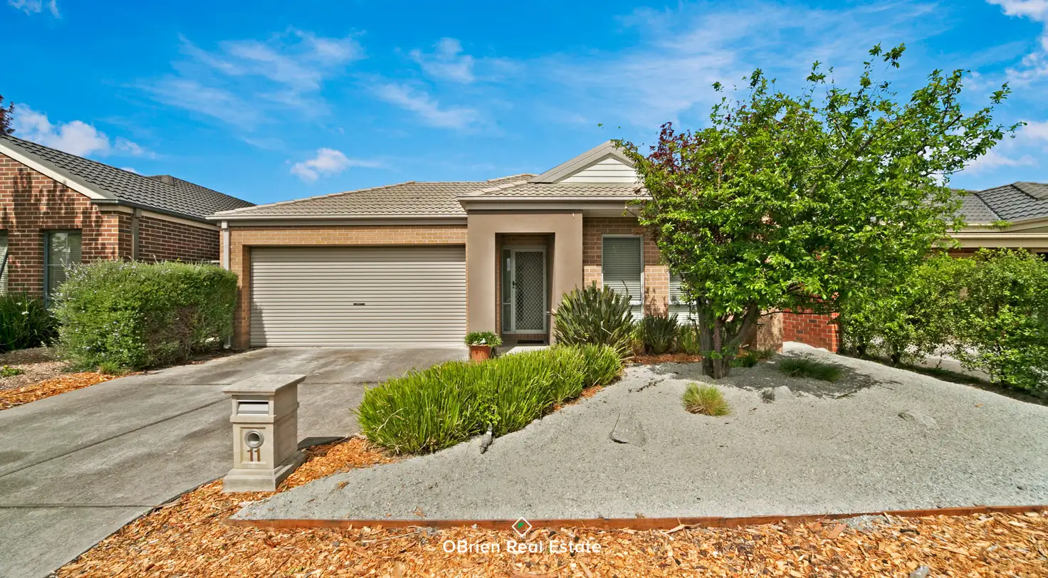 Main view of Homely house listing, 11 Everly Circuit, Pakenham VIC 3810