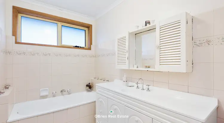 Fifth view of Homely house listing, 8 Judge Rise, Endeavour Hills VIC 3802
