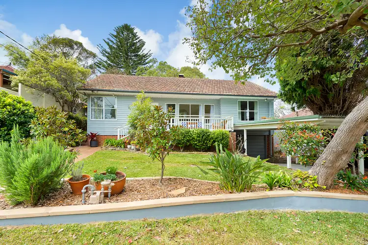 9 Hillcrest Place
