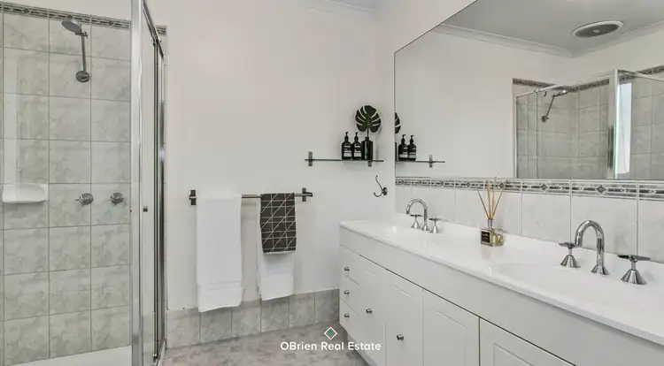 Sixth view of Homely house listing, 1 Cory Place, Berwick VIC 3806