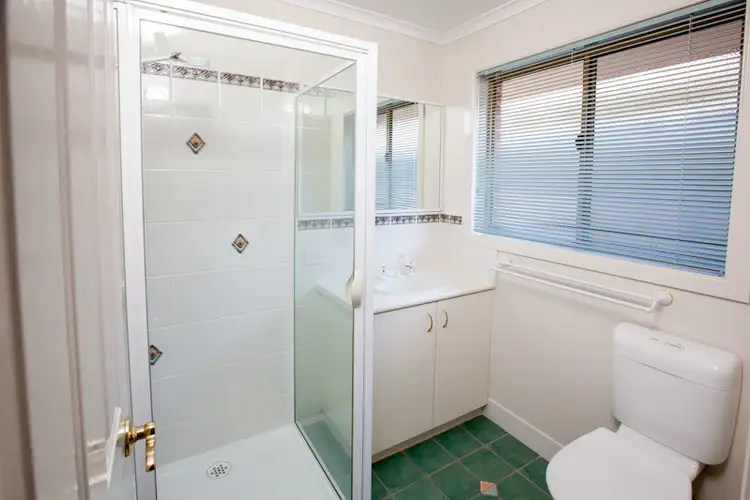 Sixth view of Homely house listing, 5 Lytham Court, Wodonga VIC 3690