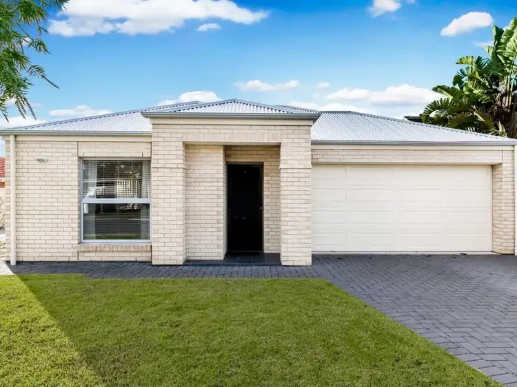 6 Inverell Avenue, North Plympton SA 5037