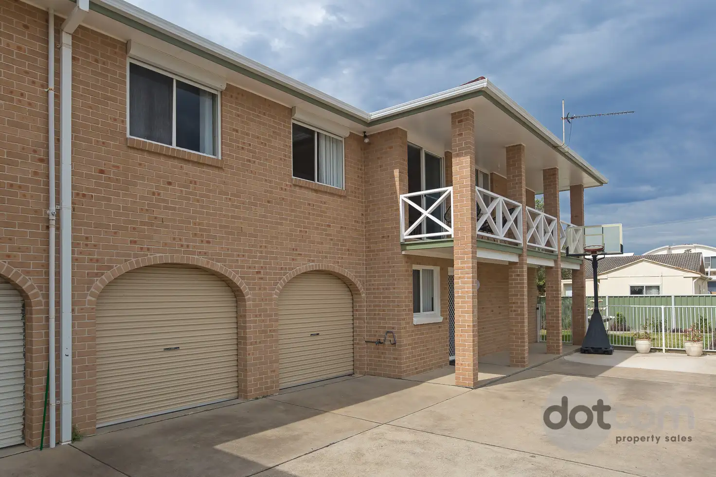Main view of Homely semi-detached listing, 2/5 Fitzroy Street, Anna Bay NSW 2316