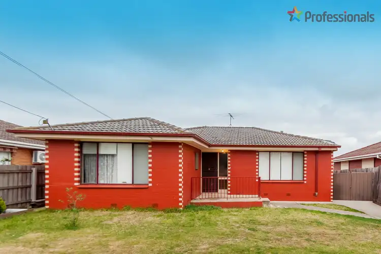 4 Mavis Crescent, Kings Park VIC 3021