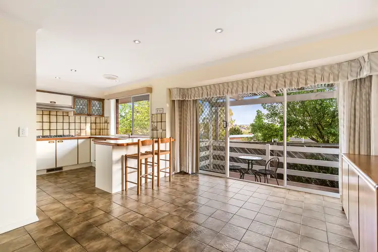 Third view of Homely unit listing, 2/137 Manningham Road, Bulleen VIC 3105
