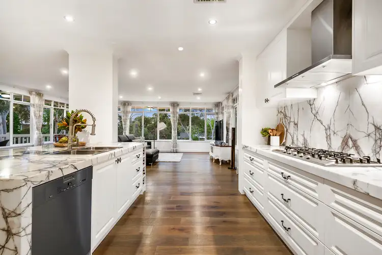 12 Little Valley Road, Templestowe VIC 3106