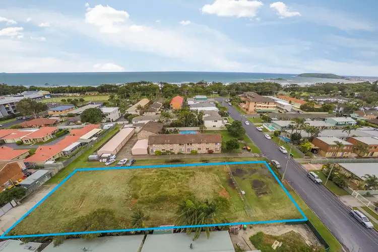 Main view of Homely townhouse listing, 7/10 Vincent Street, Coffs Harbour NSW 2450