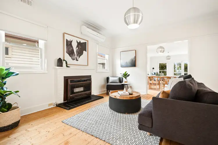 5 Main Street, Pascoe Vale VIC 3044