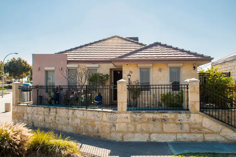 32 Ardmore Parade, Ellenbrook WA 6069