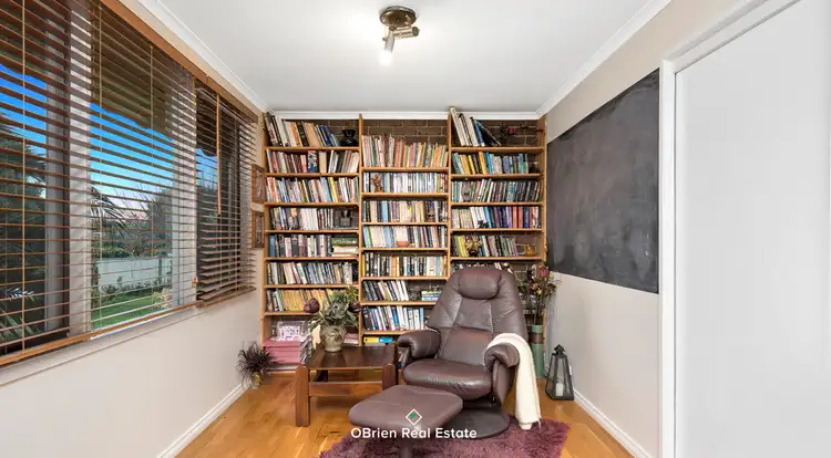 Fifth view of Homely house listing, 2 Melliodora Court, Endeavour Hills VIC 3802