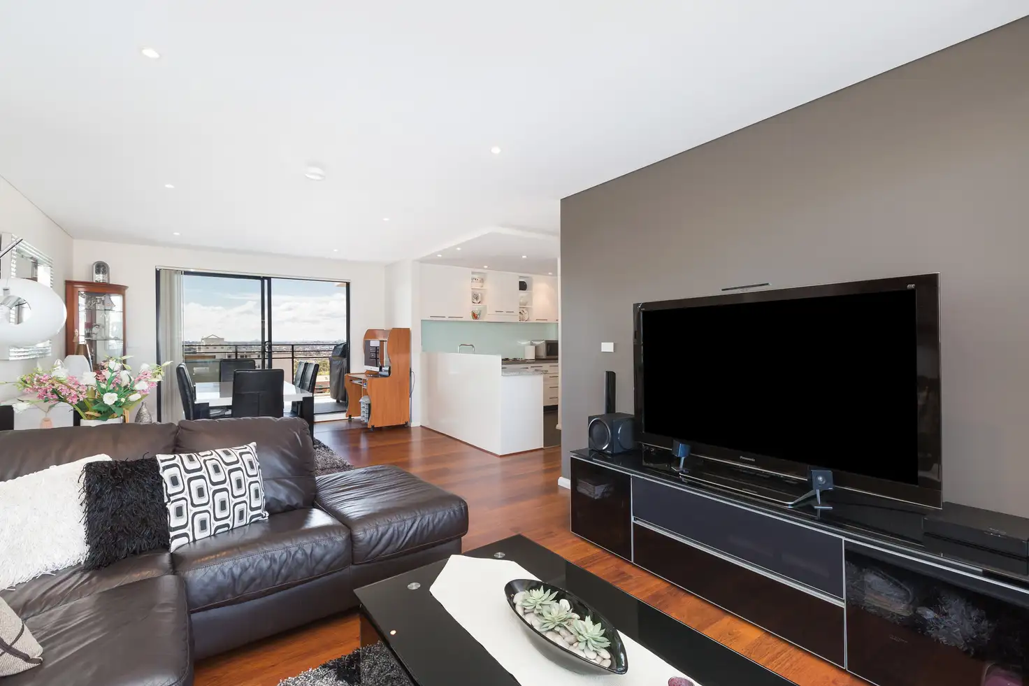 Main view of Homely apartment listing, 602/581-587 Kingsway, Miranda NSW 2228