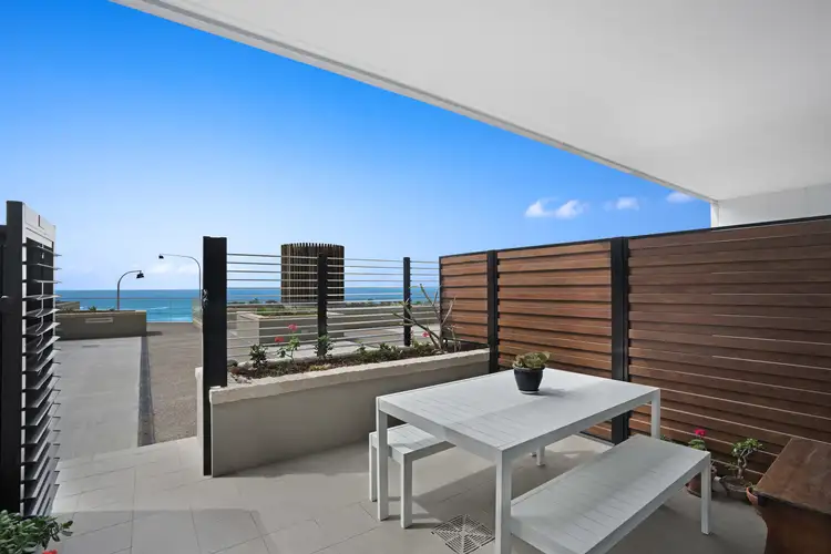 Main view of Homely unit listing, B4/75 Shortland Esplanade, Newcastle NSW 2300