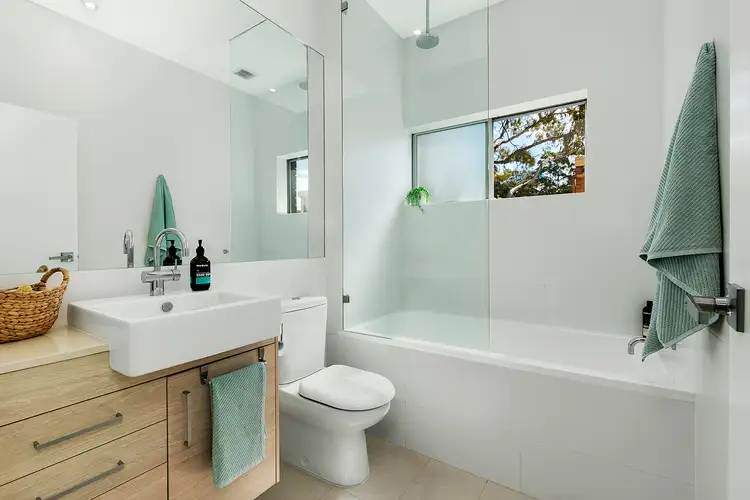 Fourth view of Homely apartment listing, 8/38 The Crescent, Dee Why NSW 2099
