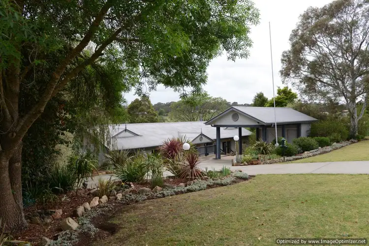 14 The Boulevarde, Bairnsdale VIC 3875