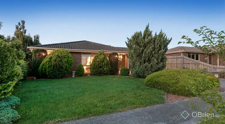 3 Pembroke Court, Berwick VIC 3806