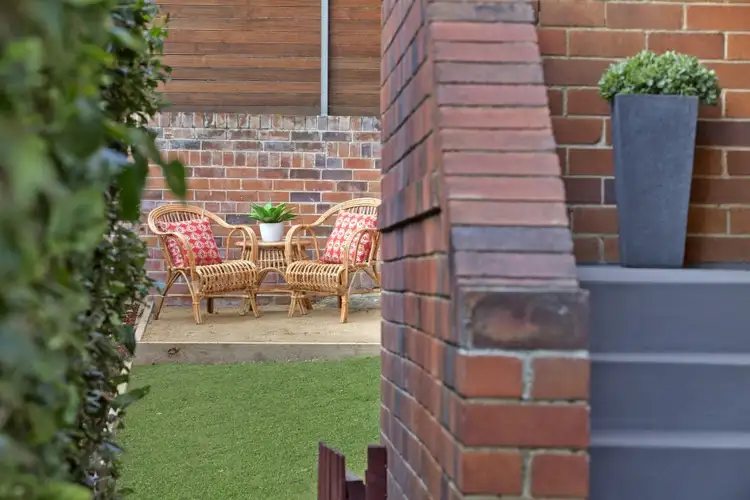 Third view of Homely apartment listing, 2/6 Whittle Avenue, Balgowlah NSW 2093