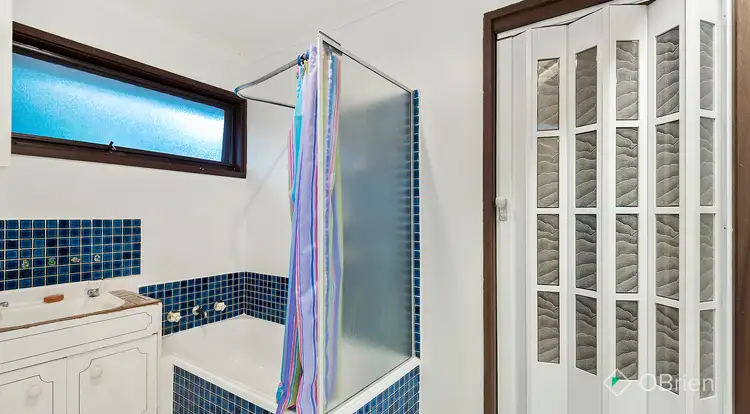 Fifth view of Homely house listing, 9 John Edgcumbe Way, Endeavour Hills VIC 3802