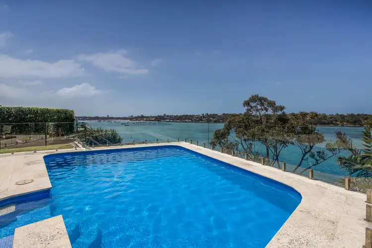 8 Rutherford Avenue, Burraneer NSW 2230