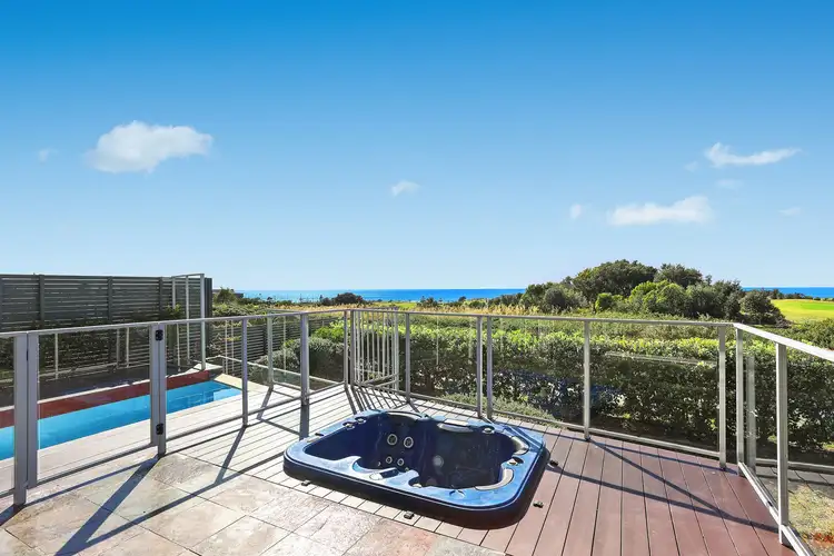 Fourth view of Homely house listing, 10 McMaster Place, Little Bay NSW 2036
