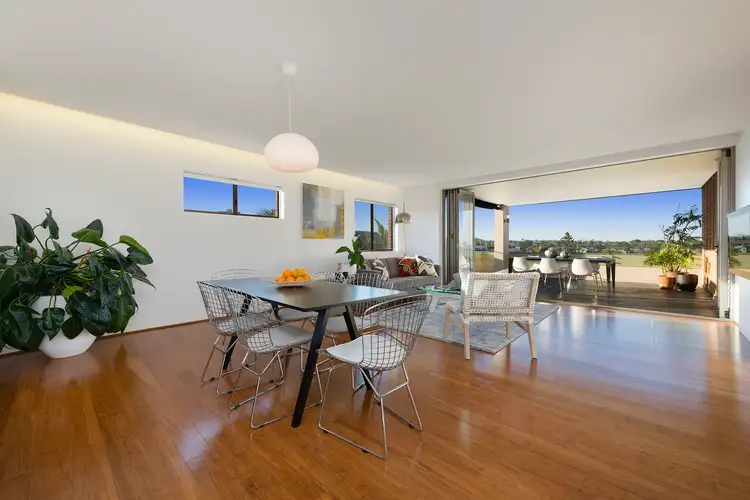 10/108 Swann Road, Taringa QLD 4068