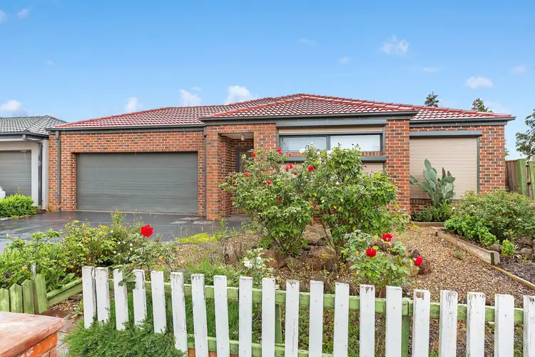 37 Bangalay Drive, Brookfield VIC 3338