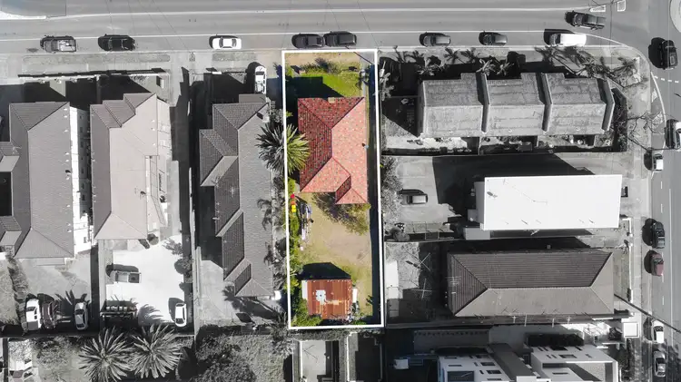 Second view of Homely block of units listing, 7 Burke Road, Cronulla NSW 2230