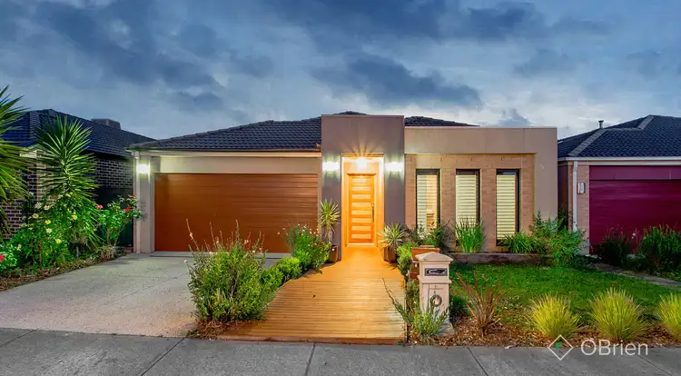 14 Sagan Drive, Cranbourne North VIC 3977