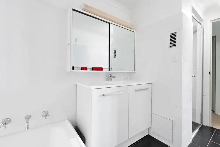 Sixth view of Homely apartment listing, 8/2 Birkley Road, Manly NSW 2095